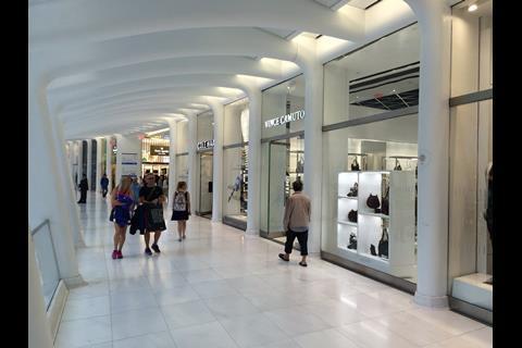 Walkways on the second floor are bright and spacious, creating a comfortable shopping trip for visitors.